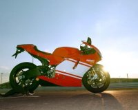 Легендарный мотоцикл Ducati Desmosedici RR